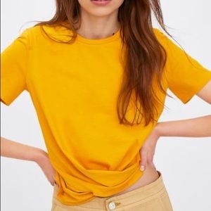 💕Zara Yellow/Orange Wrap T-shirt